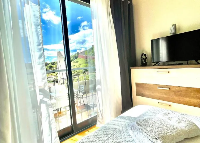 Plaza Charming Flat * Santa Cruz (Madeira)