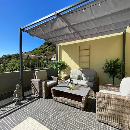Plaza Charming Flat * Santa Cruz (Madeira)