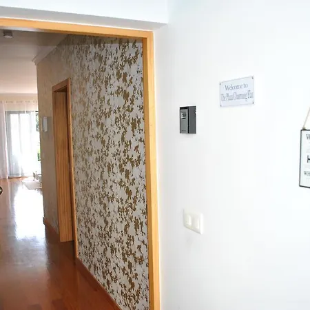 Plaza Charming Flat דירה *