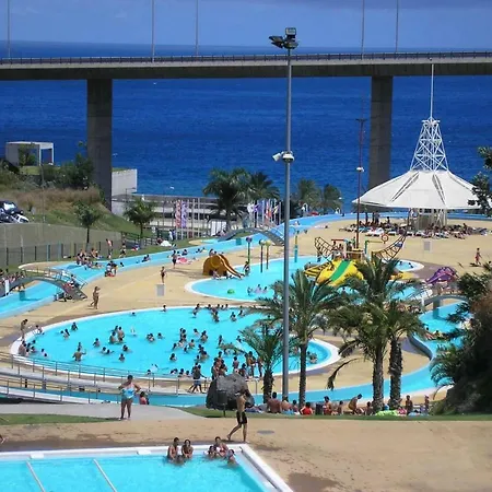 Apartment Plaza Charming Flat Santa Cruz (Madeira)